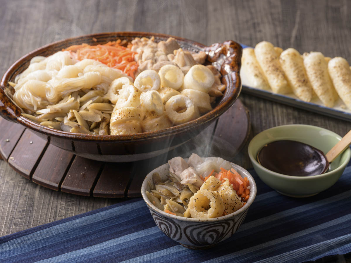 【秋田県産比内地鶏スープ使用】おふくろの味　きりたんぽ鍋