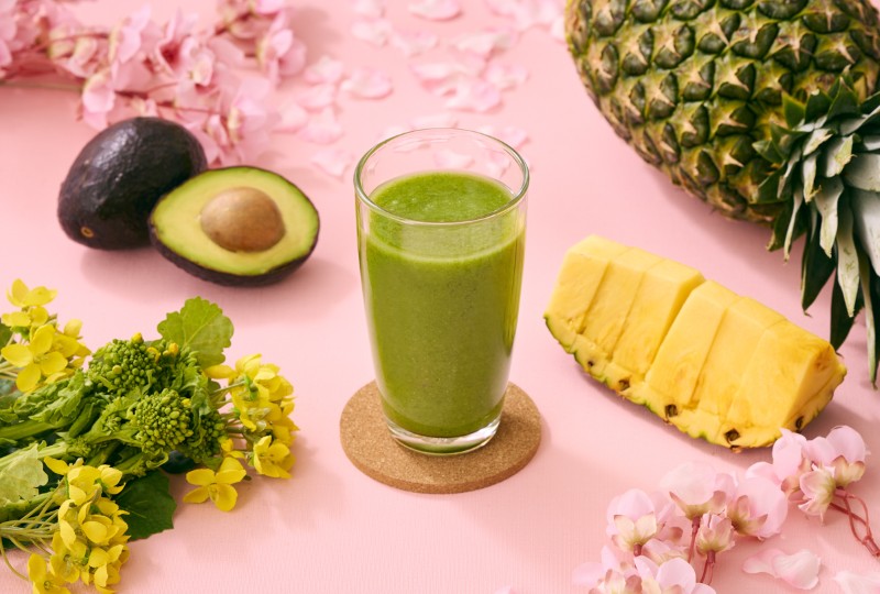 菜の花とパインのスムージー