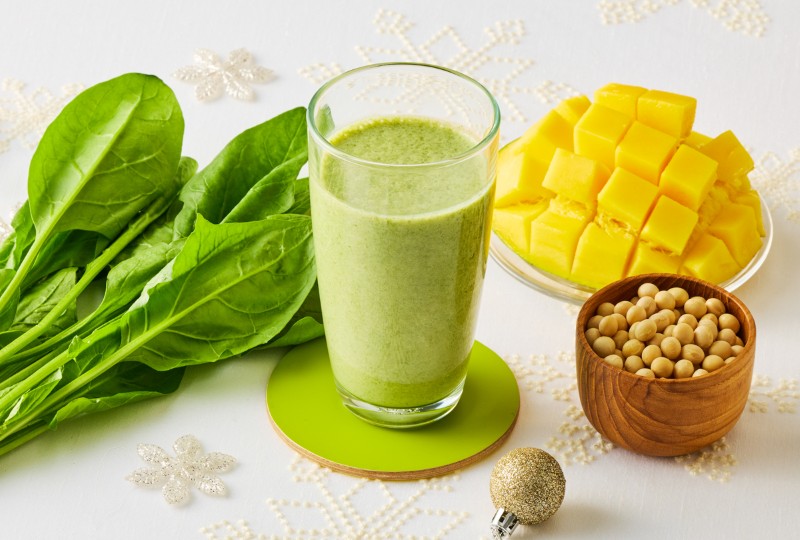 ほうれん草とマンゴーのソイスムージー