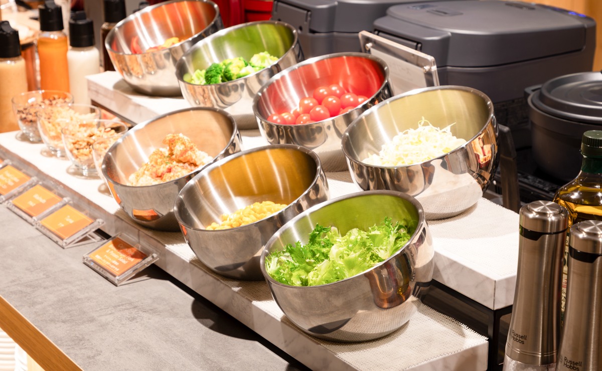 コンフォートホテルERA札幌北口　コンフォートライブラリーカフェ