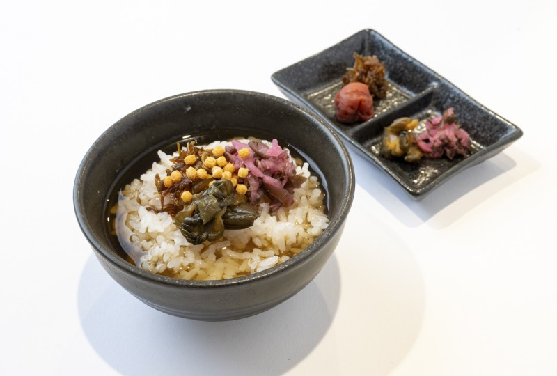 【京都堀川五条限定地産地消メニュー】ほうじ茶のお茶漬け（ちりめん山椒、京都漬物）