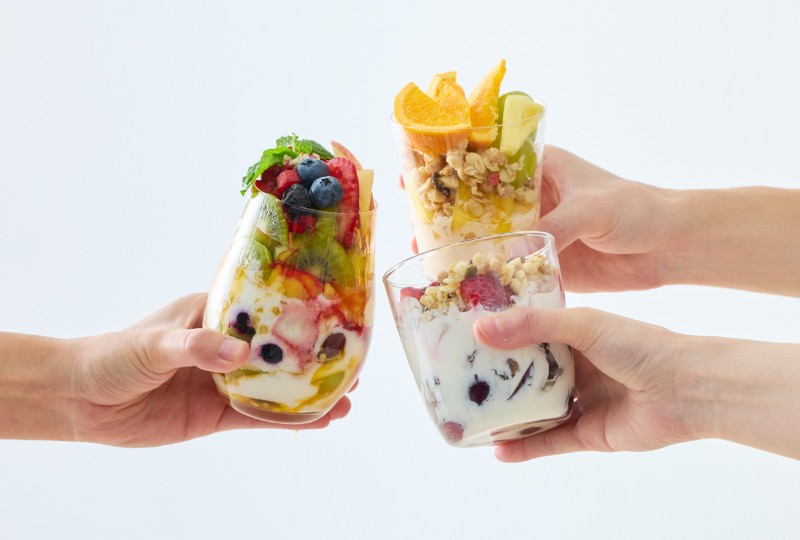 オリジナルサラダで乾杯！