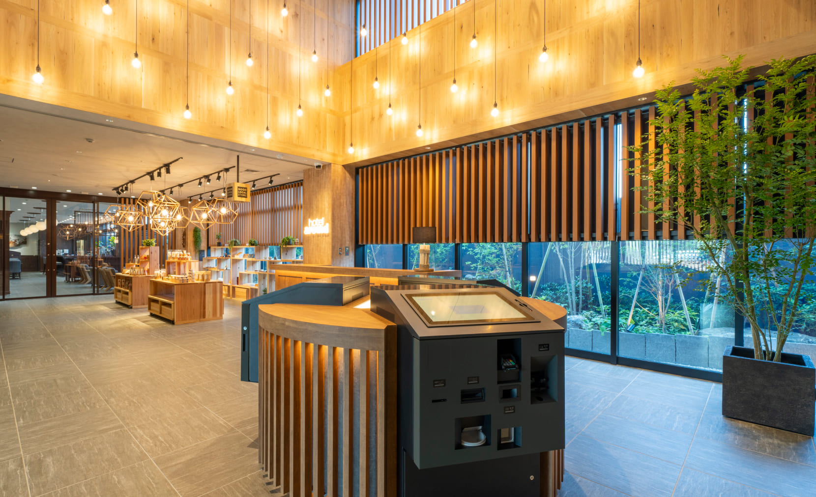 1F ロビー・ラウンジ