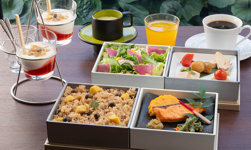 高山彩り 四重玉手箱《和食》