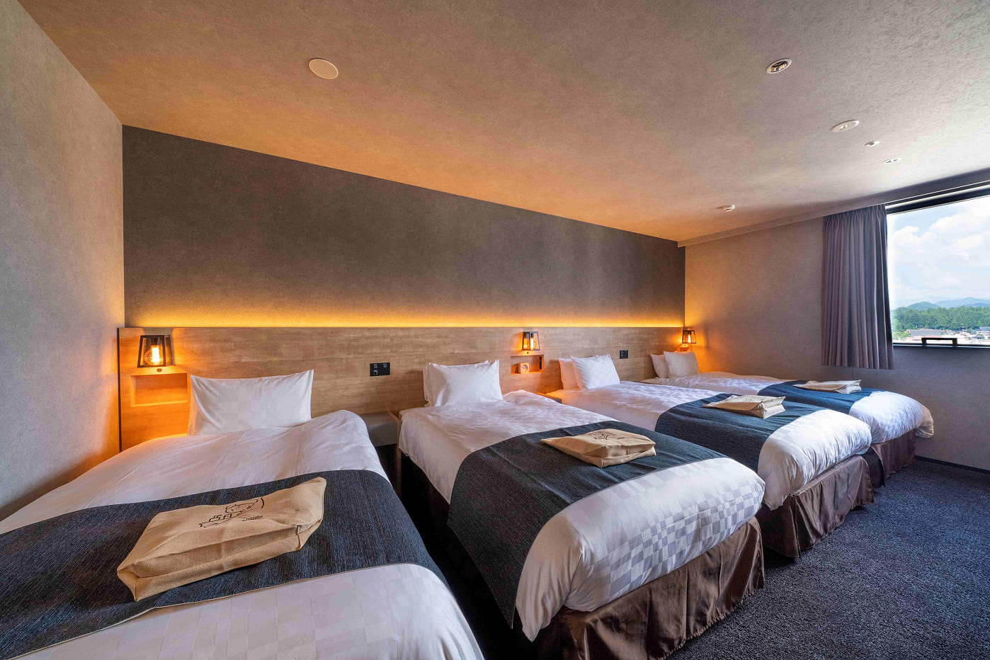 ジ・アラウンドスイート（フォース）