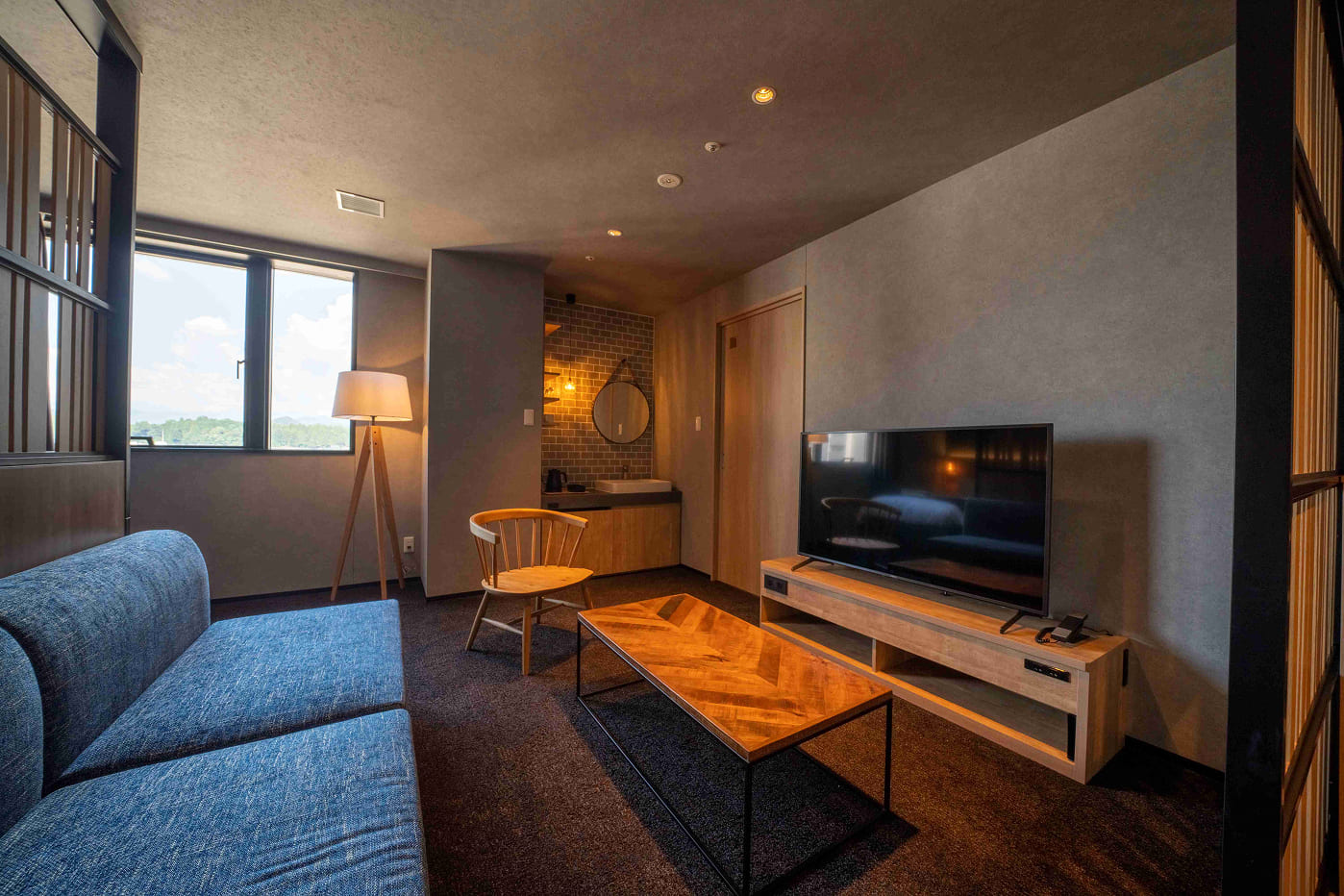 ジ・アラウンドスイート（フォース）