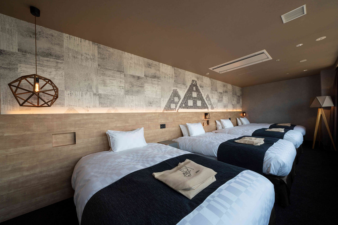 ジ・アラウンドジュニアスイート