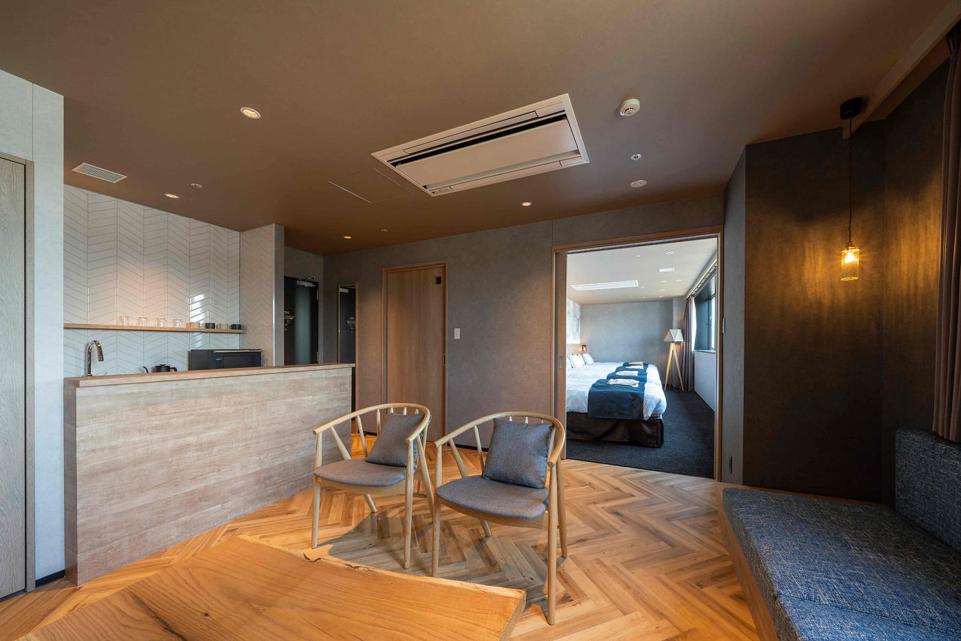 ジ・アラウンドジュニアスイート