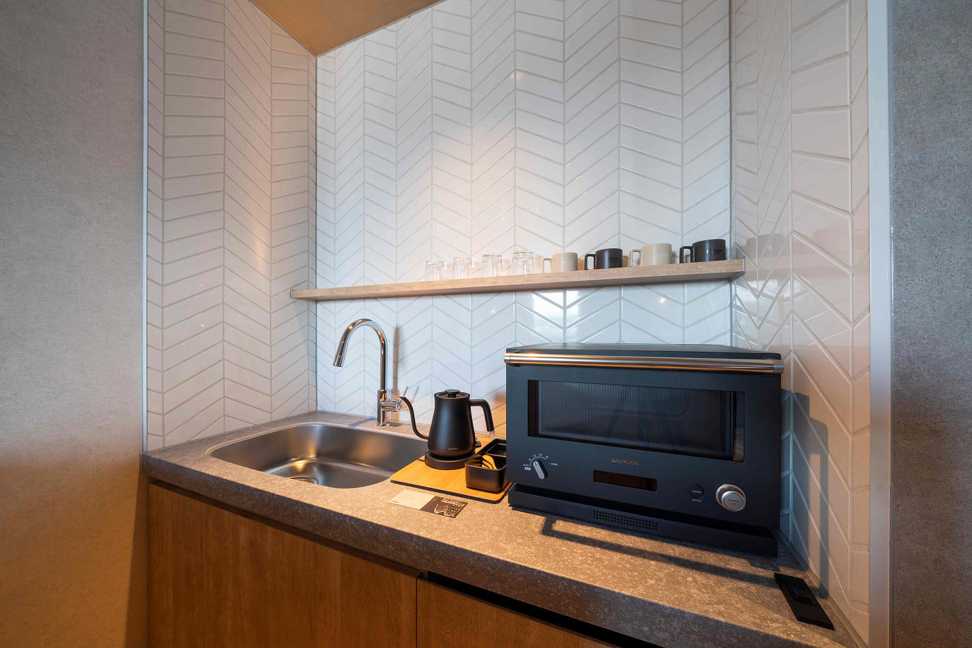 ジ・アラウンドジュニアスイート