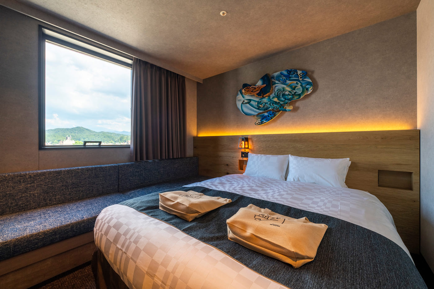 ジ・アラウンドクイーン