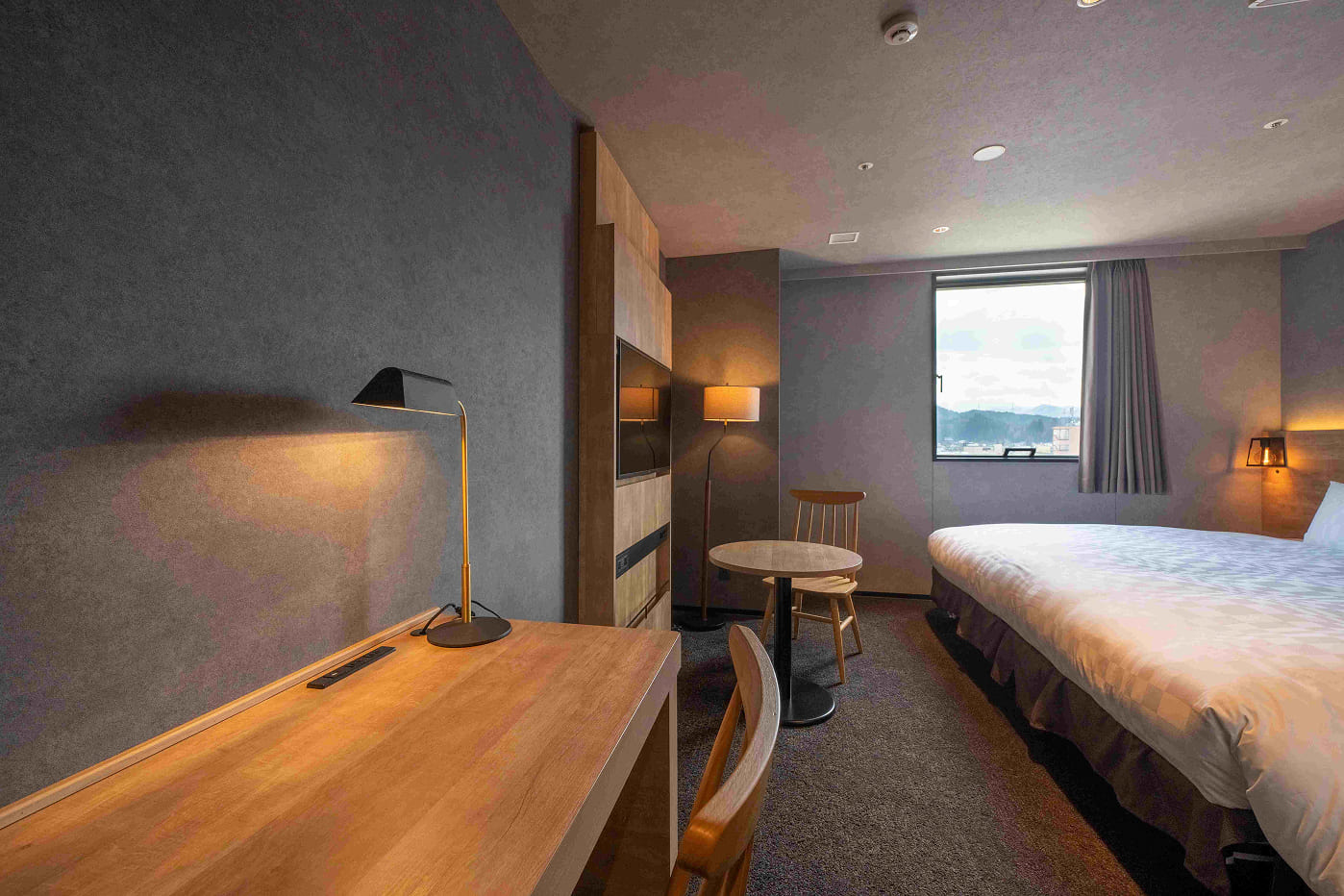 ワイドキングルーム