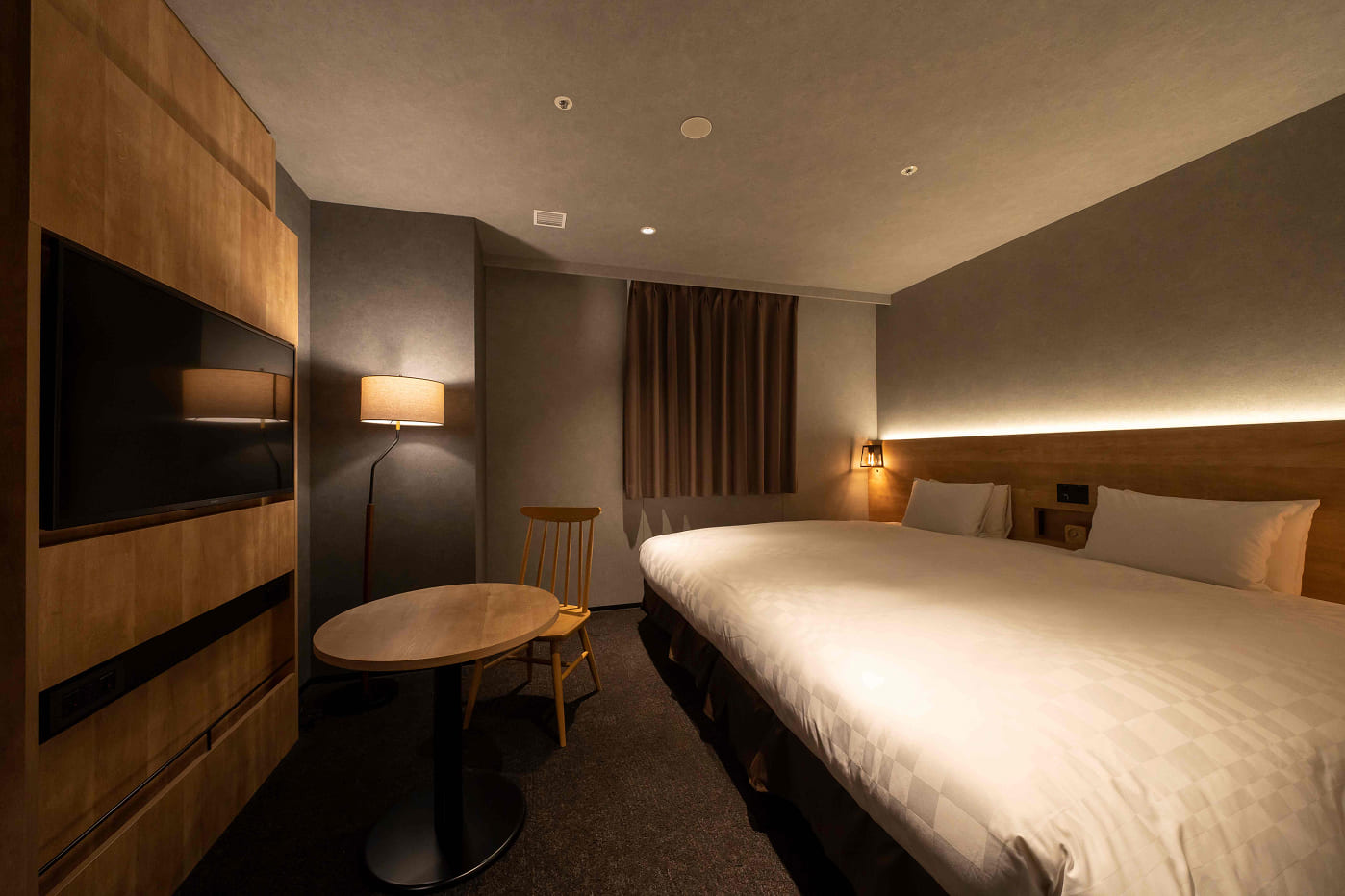 ワイドキングルーム