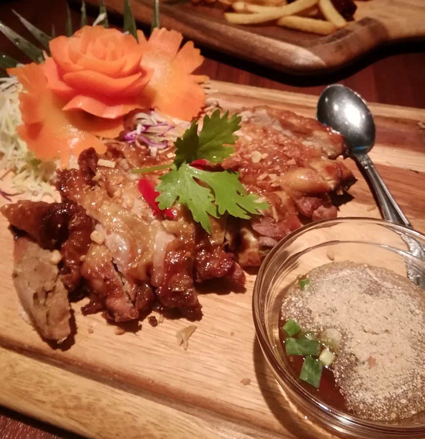 ガイヤーン(タイ風鶏の漬け込み焼き)