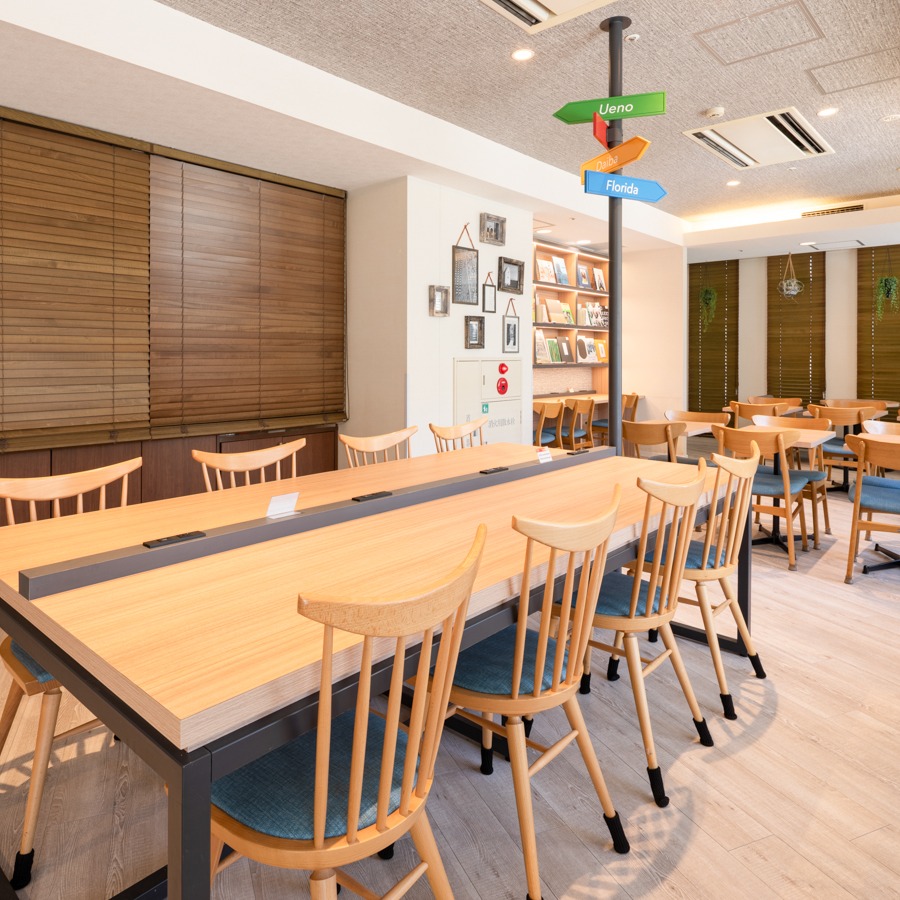 コンフォートホテル東京清澄白河　Comfort Library Cafe