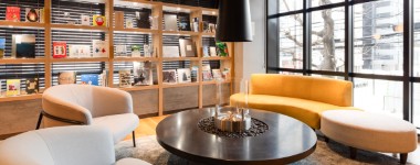 コンフォートホテルERA札幌北口　コンフォートライブラリーカフェ