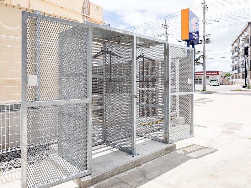 ウェットスーツ置き場