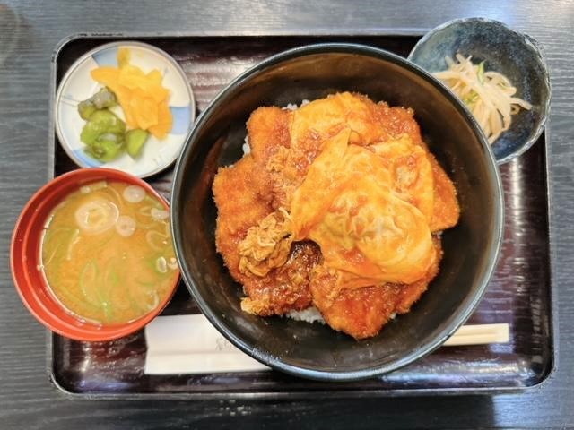 鶴岡屋本店　ヒレカツ丼