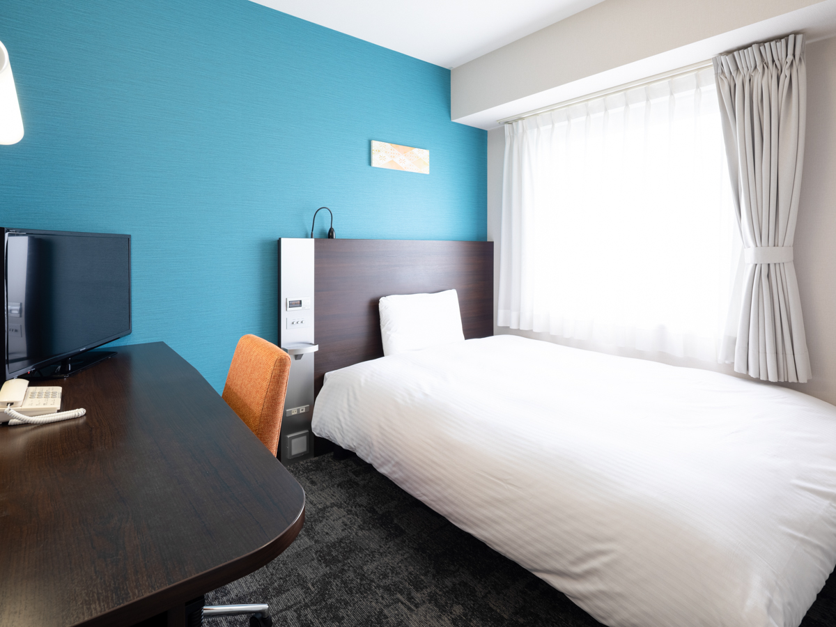 【ダブルエコノミー】ベッド幅140cm◆サータポケットコイルマットレス