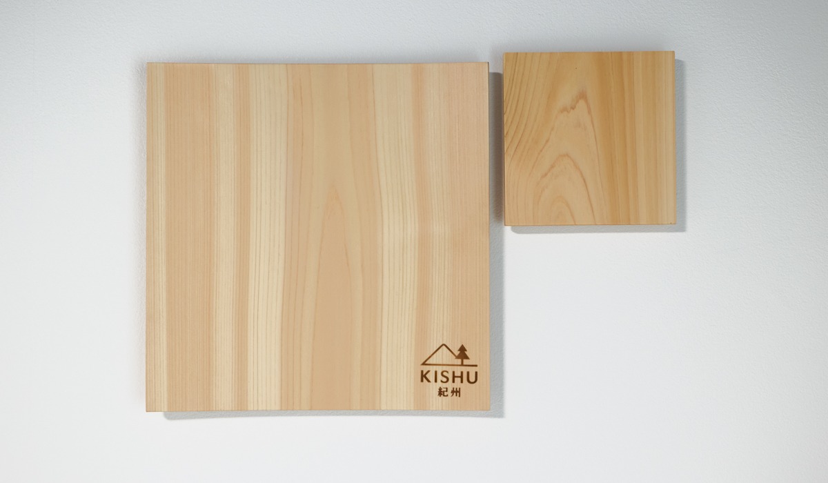 【ツインエコノミー】紀州材で知られる桧材を使用したアート