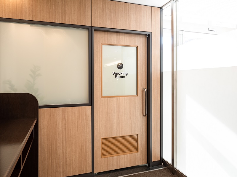 喫煙室