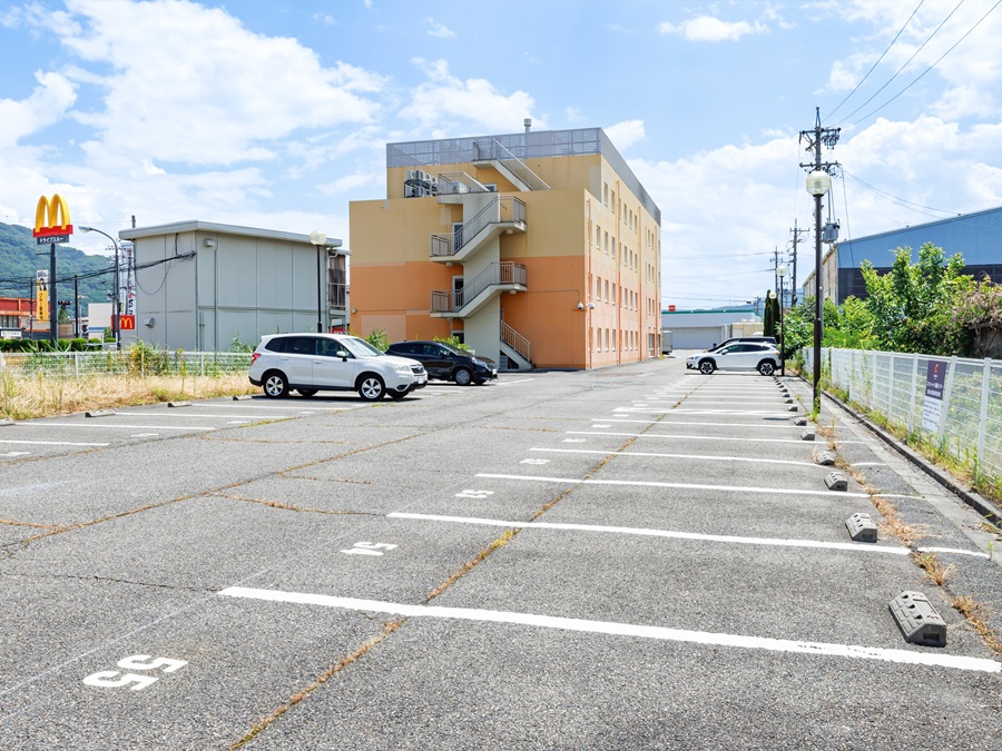 コンフォートイン諏訪インター　無料駐車場