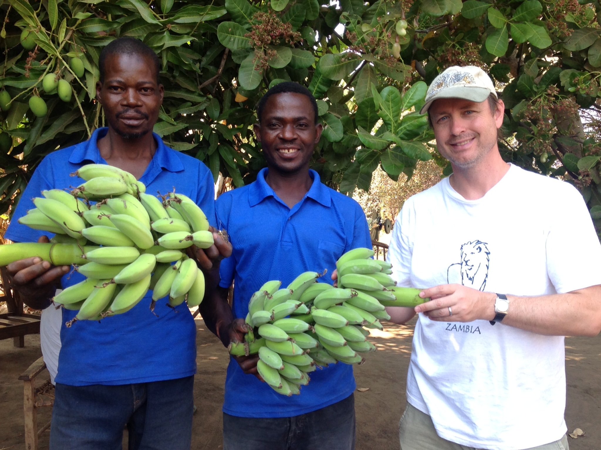 【One Planet Café Zambia】ザンビアでのバナナペーパーづくり