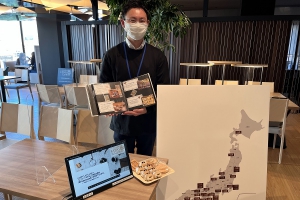 全国のスタッフいち推しのご当地銘菓をComfort Library Cafeでふるまいました